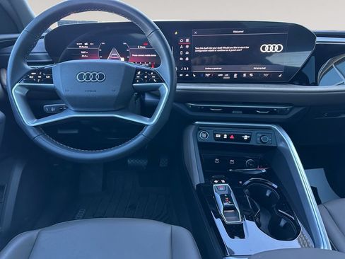 Used 2025 Audi Q5 Premium w/ Convenience Package AWD/4WD image 10