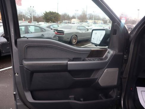 Used 2023 Ford F150 Lightning Lariat image 3