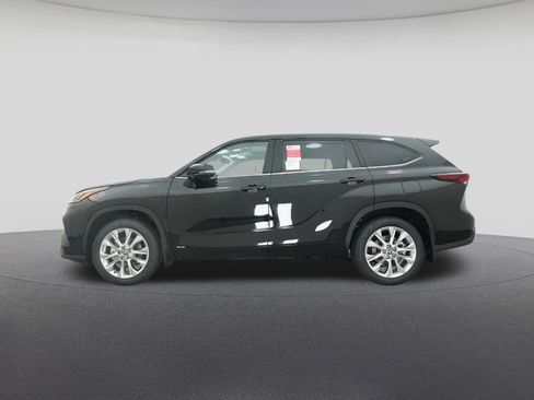 New 2026 Toyota Highlander Limited image 19