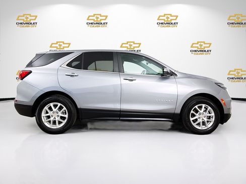 Used 2024 Chevrolet Equinox LT FWD image 9