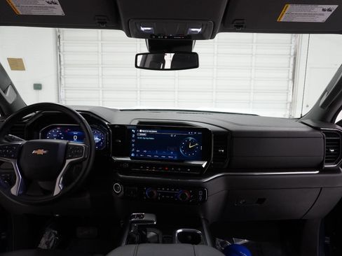 Used 2024 Chevrolet Silverado 1500 LTZ image 36
