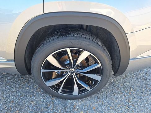 New 2026 Volkswagen Atlas SEL Premium R-Line image 25