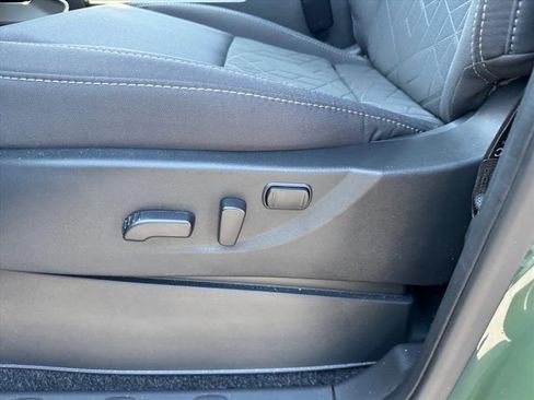 Used 2026 Nissan Frontier SV RWD image 14