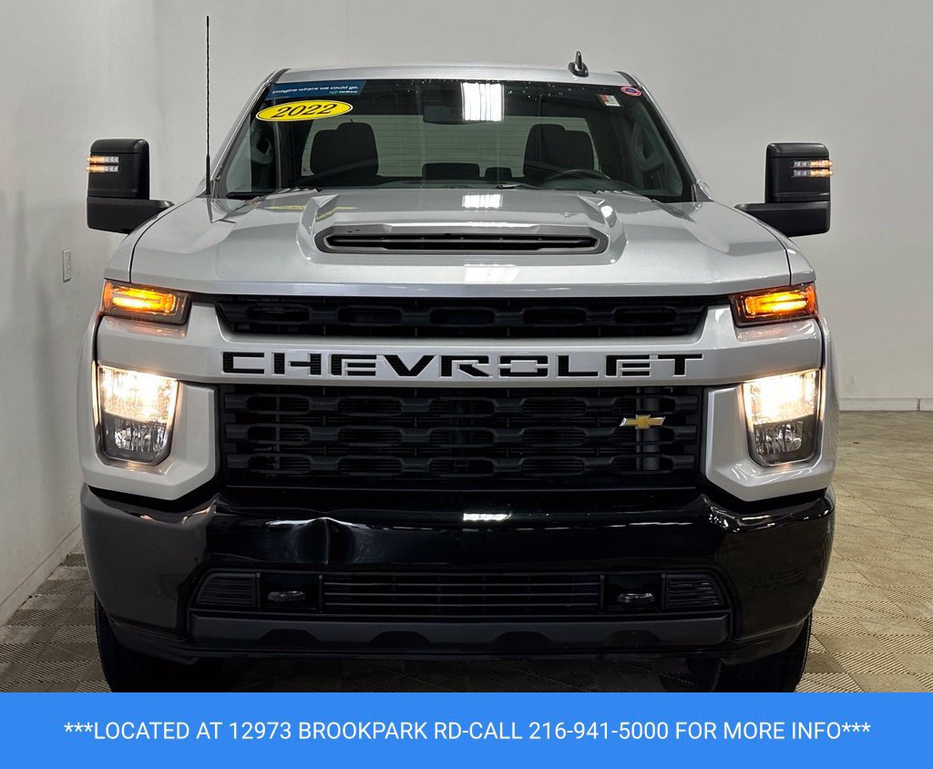 Used 2022 Chevrolet Silverado 2500 Custom w/ Custom Value Package AWD/4WD image 2