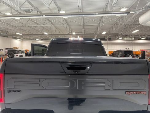 Used 2018 Ford F150 Raptor w/ Equipment Group 802A Luxury image 32