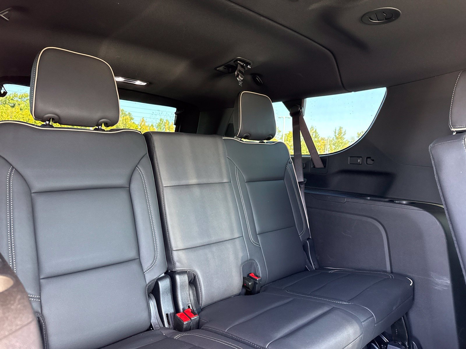Used 2025 GMC Yukon XL Elevation w/ LPO, Floor Liner Package AWD/4WD image 18
