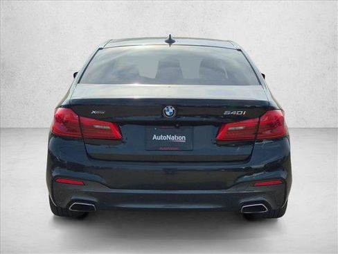 Used 2019 BMW 540i xDrive w/ M Sport Package AWD/4WD image 7