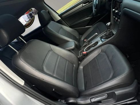 Used 2014 Volkswagen Passat TDI SE FWD image 15