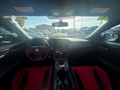 Used 2019 Honda Civic Type R image 18