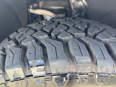 Used 2021 GMC Yukon XL AT4 w/ AT4 Premium Plus Package image 28