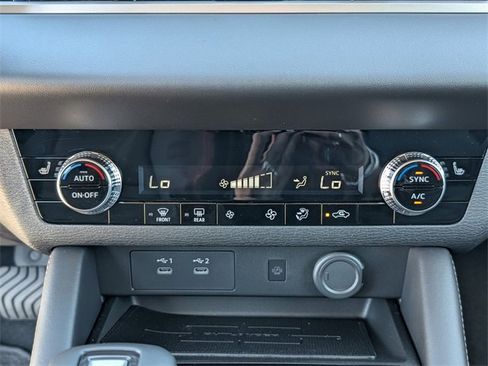 New 2025 Mitsubishi Outlander SE image 20