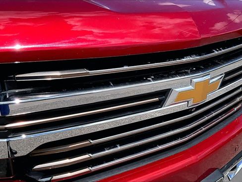 Used 2021 Chevrolet Silverado 1500 High Country w/ Technology Package AWD/4WD image 31