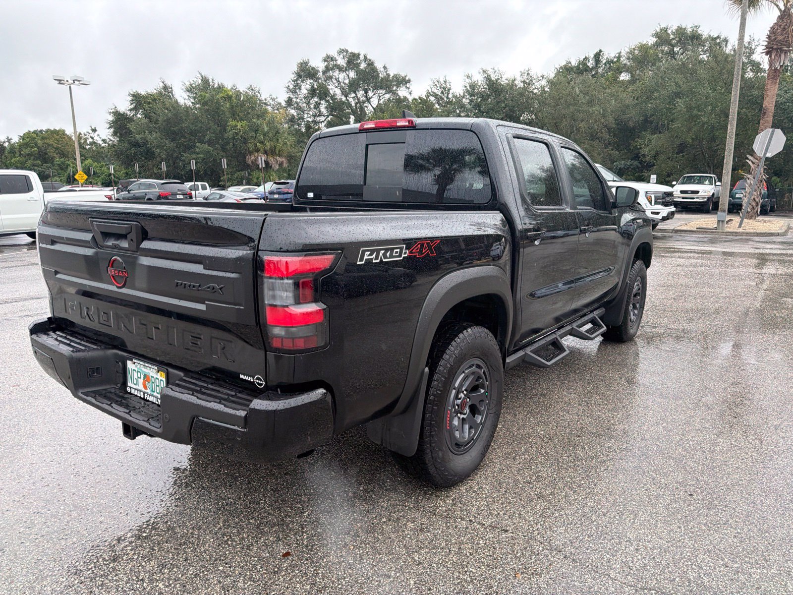 Used 2026 Nissan Frontier PRO-4X w/ Pro-4x Convenience Package AWD/4WD image 4