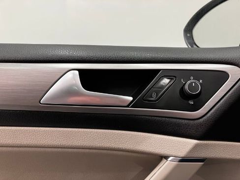 Used 2015 Volkswagen Golf TDI SE image 22