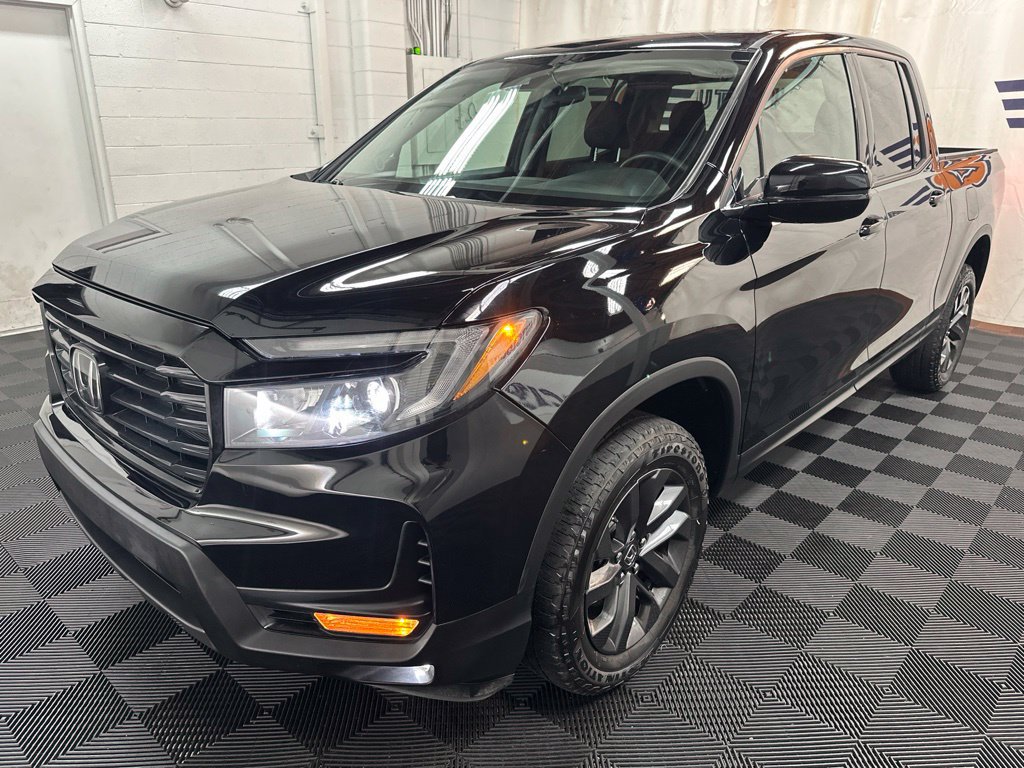 Used 2023 Honda Ridgeline Sport image 4