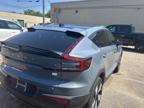 Used 2023 Volvo C40 P8 Recharge Plus w/ Climate Package AWD/4WD image 5