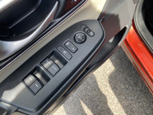 Used 2018 Honda CR-V EX-L image 18