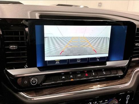 Used 2024 Chevrolet Silverado 1500 LT Trail Boss w/ Convenience Package II image 29