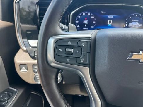 Used 2024 Chevrolet Silverado 1500 LTZ AWD/4WD image 18