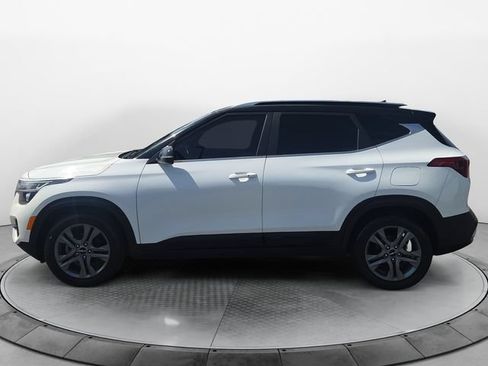 Used 2023 Kia Seltos S FWD image 2