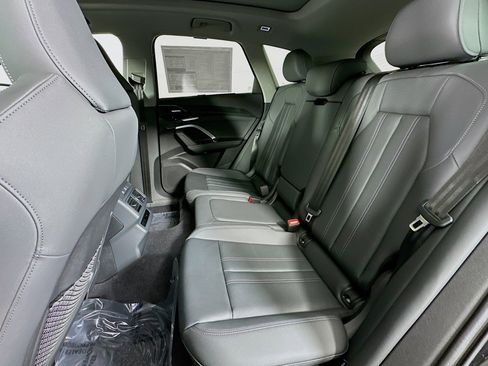 New 2025 Audi Q5 Premium Plus image 9