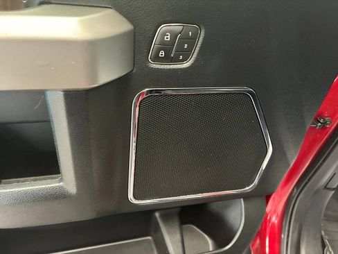 Used 2020 Ford F150 Lariat AWD/4WD image 17