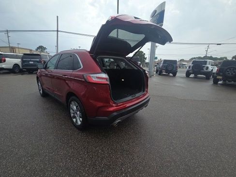 Used 2019 Ford Edge Titanium FWD image 9