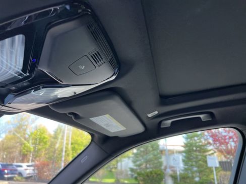 Used 2024 BMW X5 xDrive40i w/ Premium Package AWD/4WD image 72
