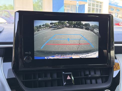 Used 2024 Toyota Corolla SE image 4