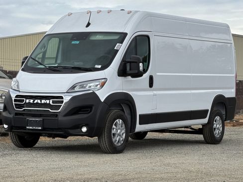 New 2026 RAM ProMaster 2500 w/ Quick Order Package 22G SLT image 7