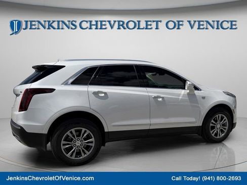 Used 2020 Cadillac XT5 Premium Luxury FWD image 3