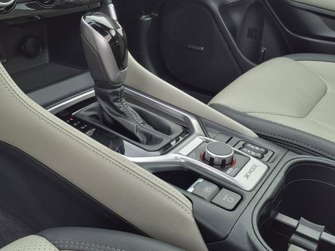 Used 2022 Subaru Forester Limited w/ Popular Package #2 image 11