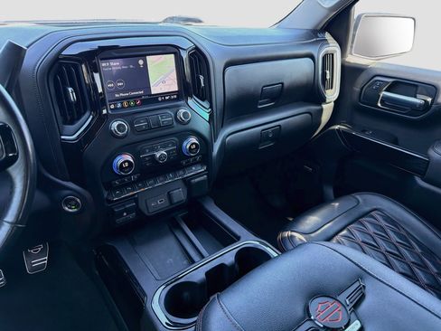 Used 2021 GMC Sierra 1500 SLT w/ SLT Premium Plus Package AWD/4WD image 25