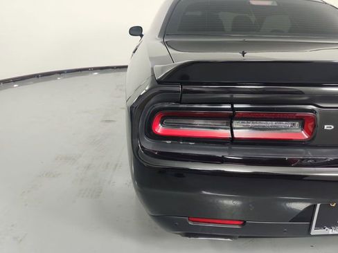 Used 2018 Dodge Challenger GT w/ GT Interior Package AWD/4WD image 31