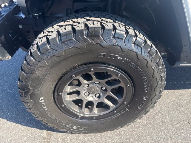 Used 2023 Jeep Wrangler Unlimited Rubicon 392 AWD/4WD image 14