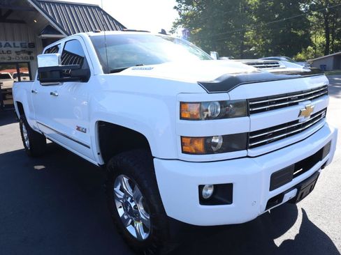 Used 2017 Chevrolet Silverado 2500 LTZ w/ Duramax Plus Package AWD/4WD image 3