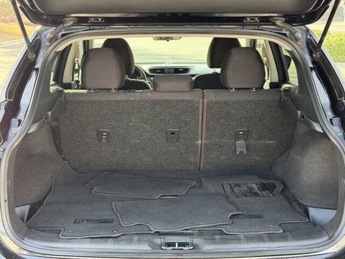 Used 2019 Nissan Rogue Sport S image 23