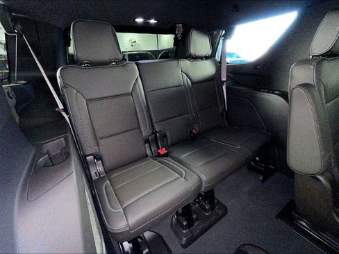 Used 2022 GMC Yukon Denali w/ Denali Premium Package RWD image 39