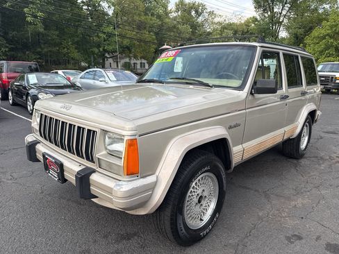 Used 1996 Jeep Cherokee Country image 1