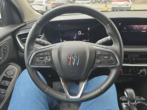 Used 2024 Buick Encore GX Preferred FWD image 19