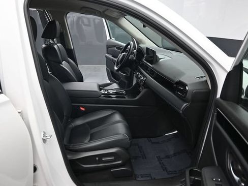 Certified 2023 Honda Pilot EX-L image 32