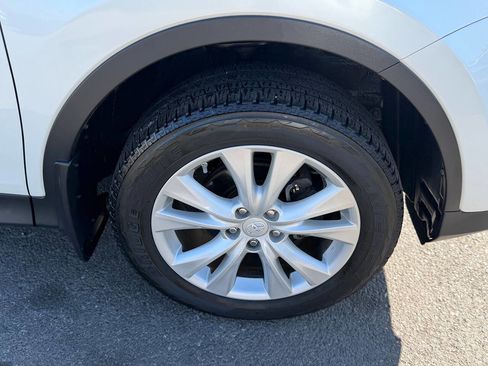Used 2014 Toyota RAV4 Limited w/ Technology Package AWD/4WD image 30