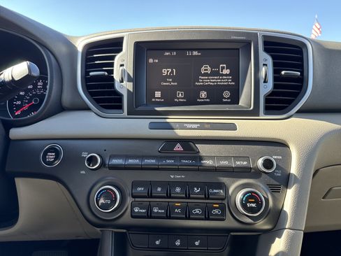 Used 2017 Kia Sportage EX w/ EX Premium Package image 28