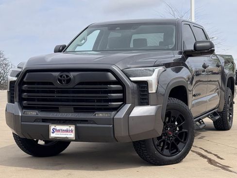 Used 2023 Toyota Tundra SR5 w/ SR5 Convenience Package image 2