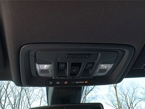 Used 2019 GMC Sierra 1500 AT4 w/ AT4 Premium Package image 23