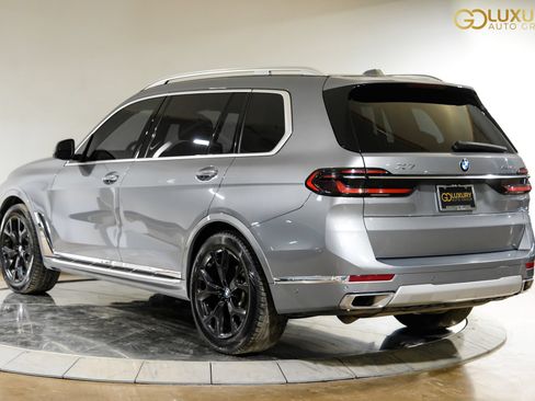 Used 2025 BMW X7 xDrive40i AWD/4WD image 11