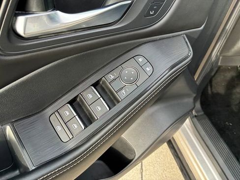 Used 2023 Nissan Rogue SL image 21