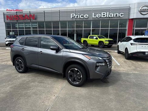Used 2026 Nissan Rogue SV AWD/4WD image 1