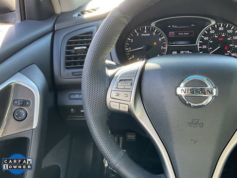 Used 2013 Nissan Altima 2.5 SL w/ Technology Pkg image 44