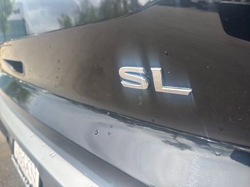 Used 2024 Nissan Pathfinder SL FWD image 41